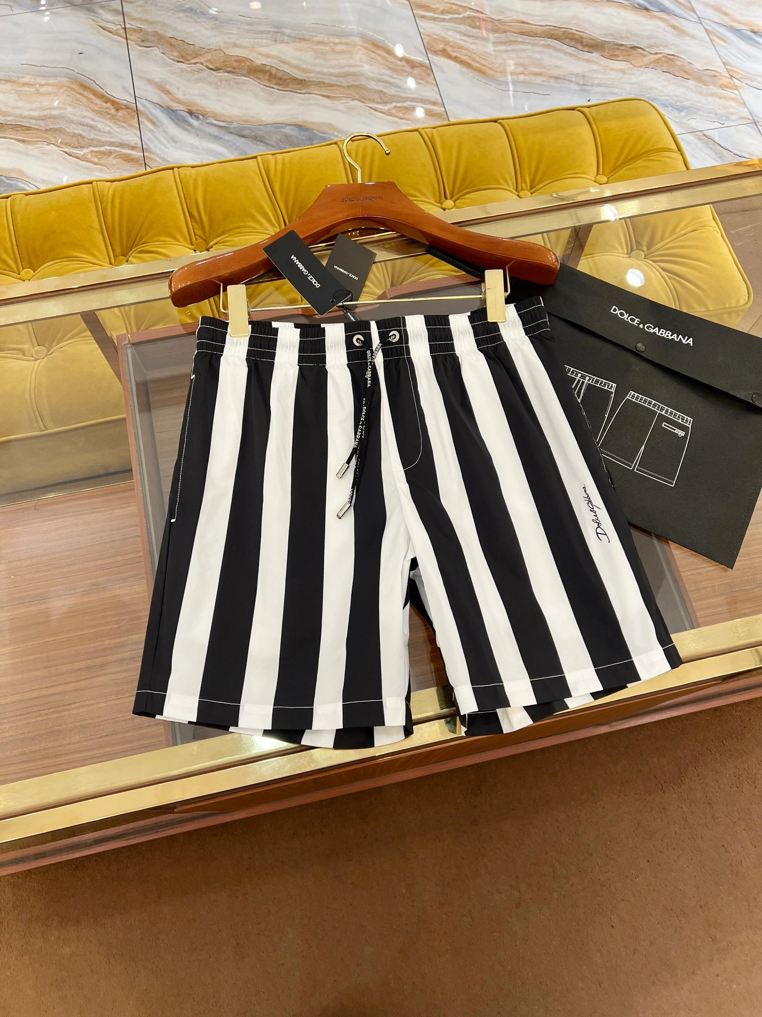 &wg.luxury- 4o835& item：E-F409E0566